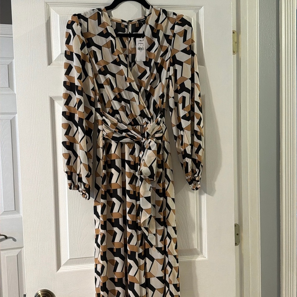 Express Geo, print silky jumpsuit size extra small